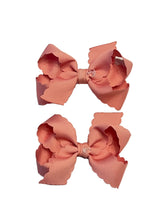 Load image into Gallery viewer, SCALLOP EDGE GROSGRAIN BOWTIQUE SET
