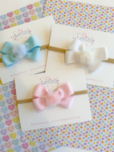 Load image into Gallery viewer, POMPOM BABY HEADBAND
