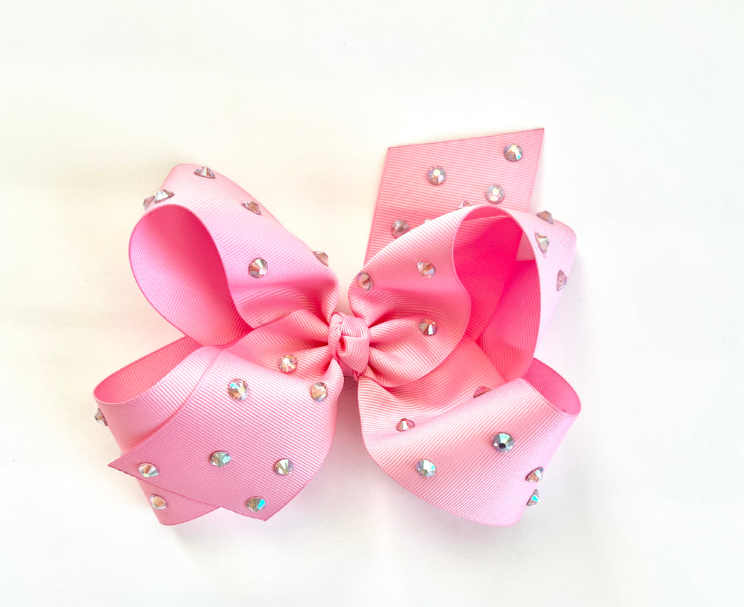 STUDS BOWTIQUE